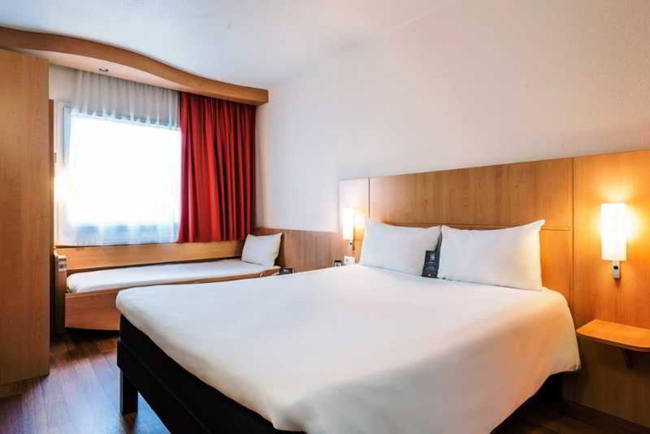Ibis Madrid Calle Alcala Ngoại thất bức ảnh